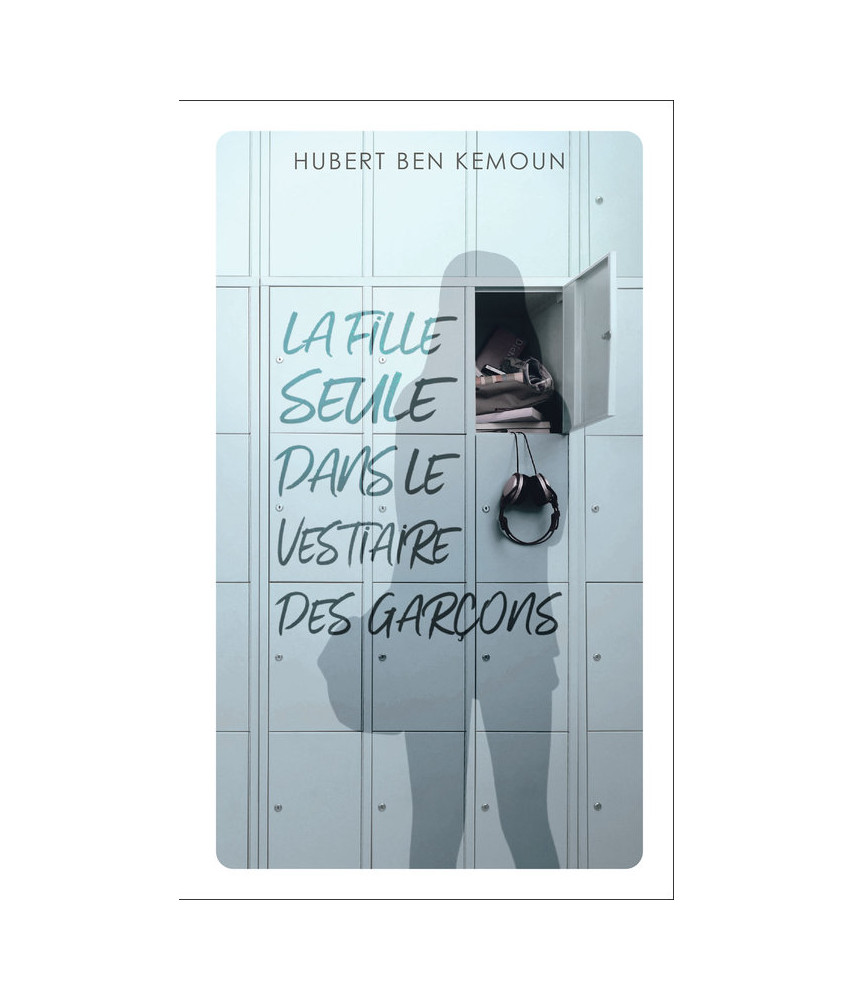 La fille seule dans le vestiaire des garçons La fille seule dans le vestiaire des garçons